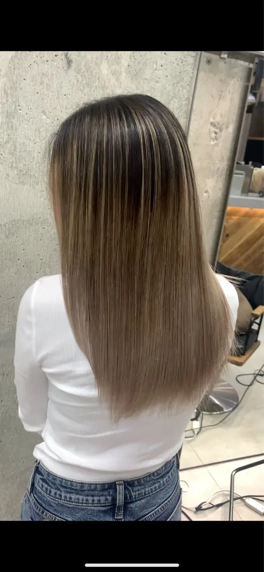 ロング カラー バレイヤージュ レイヤーカット トリートメント ヘアカラー ♡ハイライトカラー shinri♡のヘアスタイル