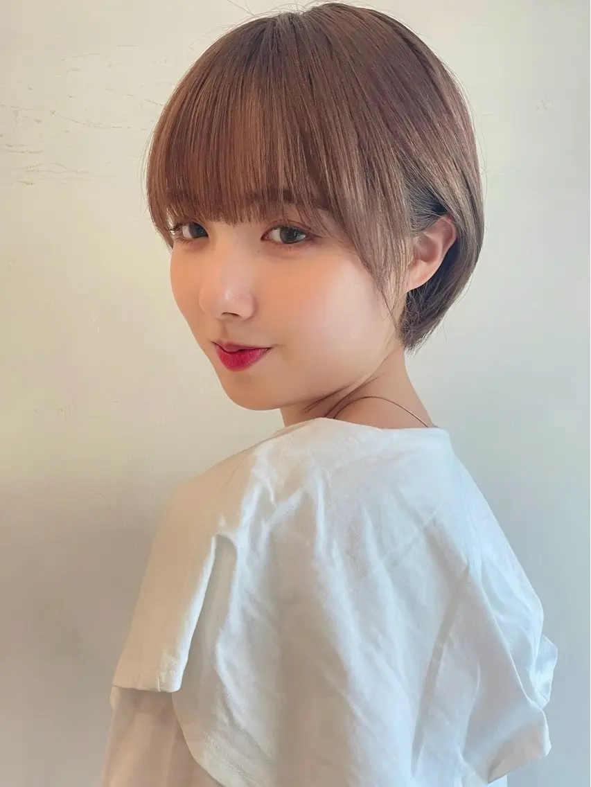 ショート 米澤 由衣のヘアスタイル