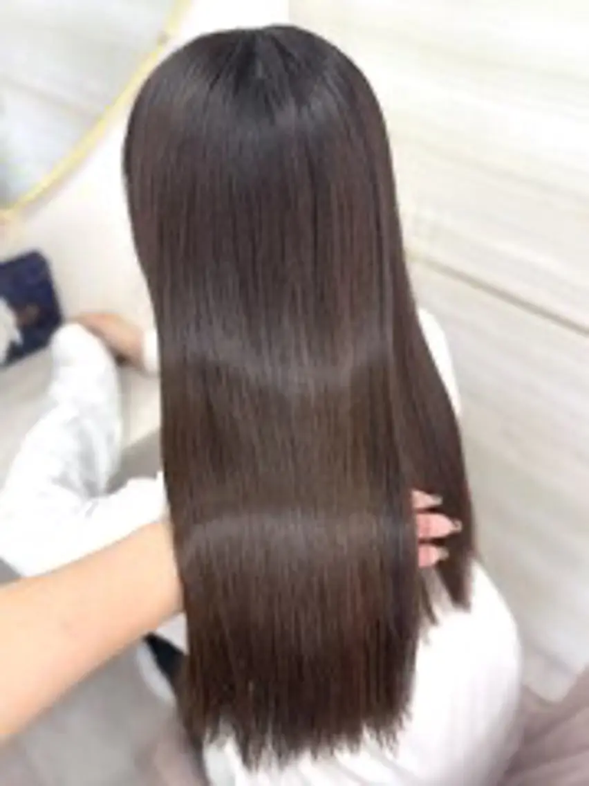 ロング カラー elu あやね💜 🫧カラー・縮毛矯正のヘアスタイル