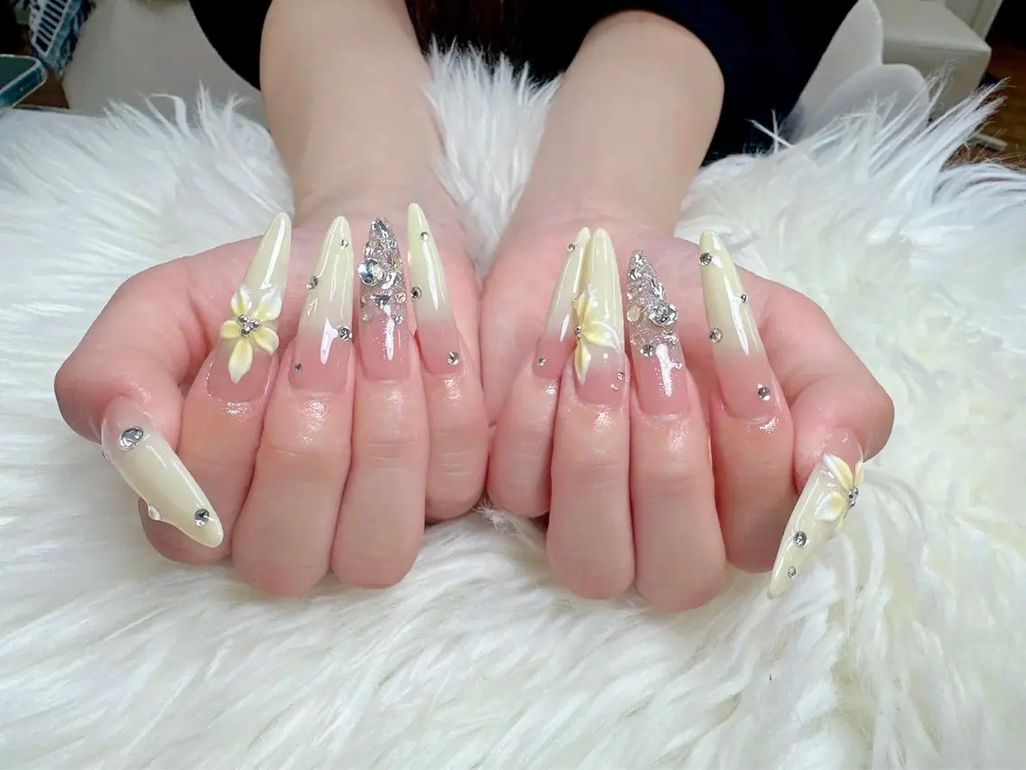 ネイル 水色 マグネットネイル ニュアンスネイル オフィスネイル ワンカラーネイル ハンドネイル Squen Nail shinjukuのネイルデザイン