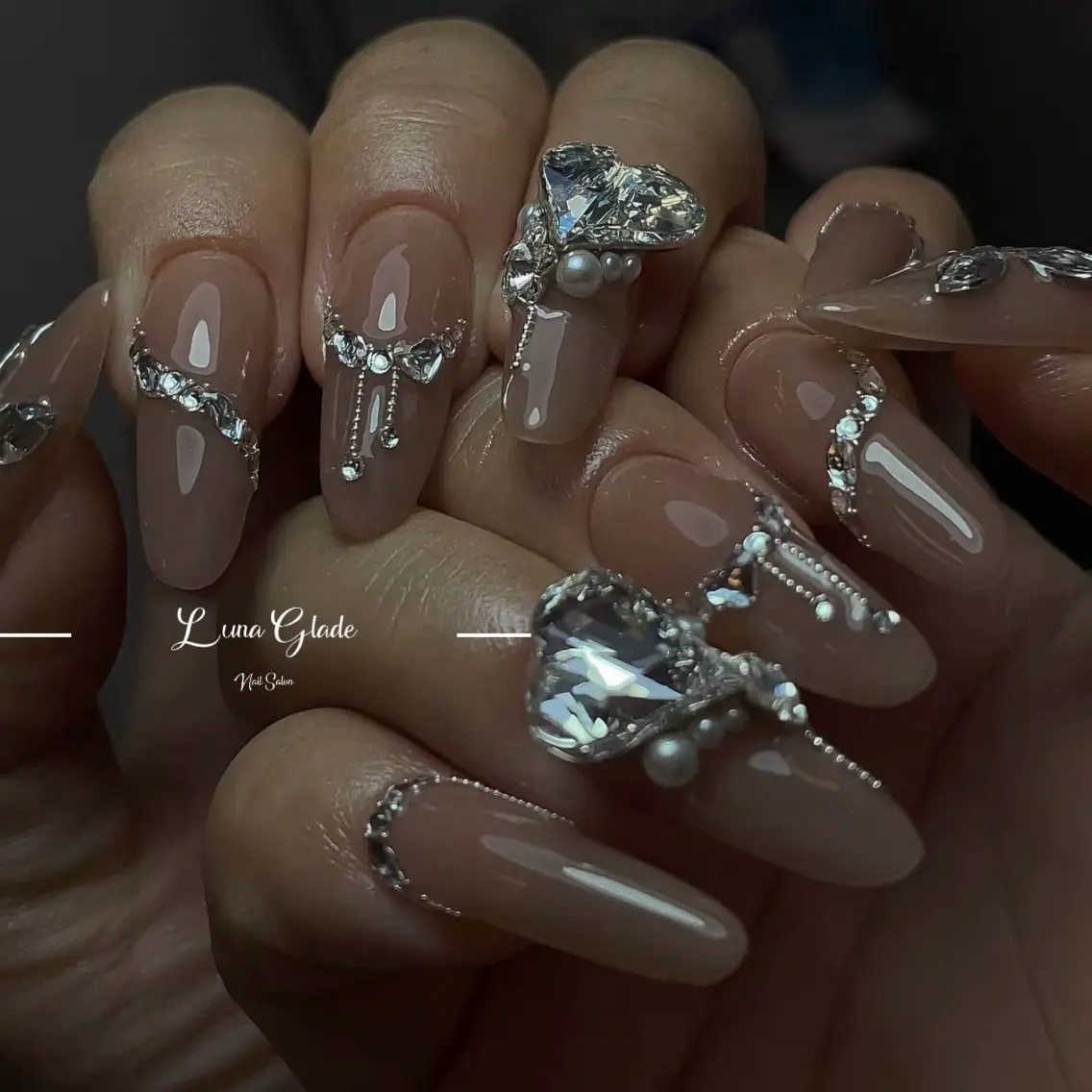 ネイル ハンドネイル Luna Gladeのネイルデザイン