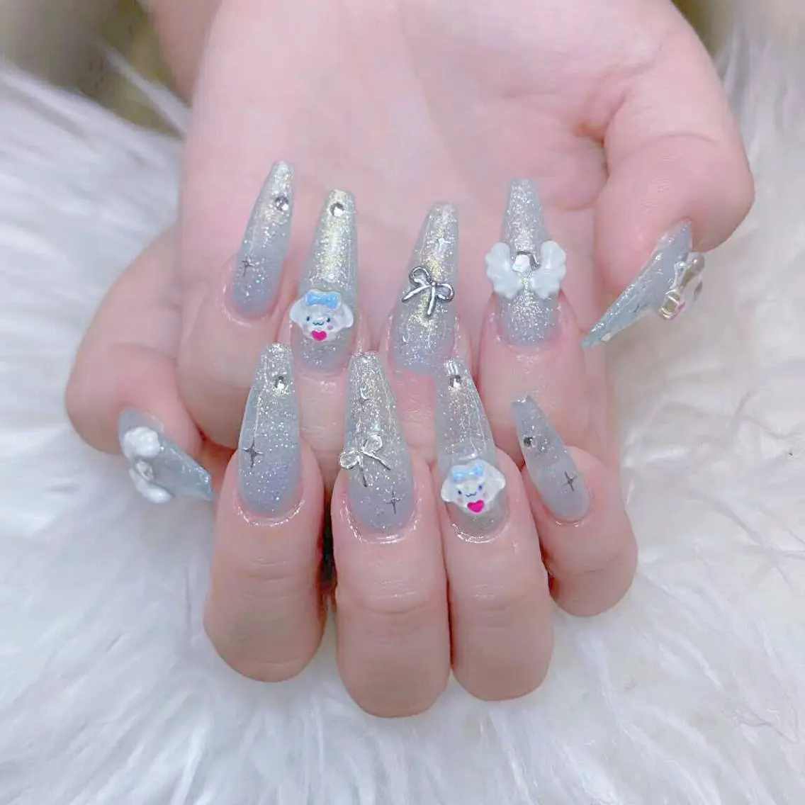 ネイル チークネイル 長さ出し フレンチネイル ジェルネイル ガラスフレンチ ハンドネイル anh nail anne🤍のネイルデザイン