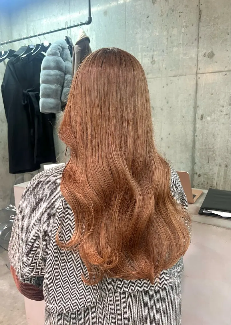 ロング カラー ベージュカラー ブリーチ ケアブリーチ ハイトーンカラー オレンジ ヘアカラー トリートメント 透明感カラー ✨ 韓国艶髪💗菅原のヘアスタイル