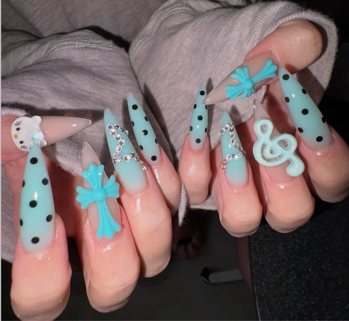 ネイル ハンドネイル NiJi Nailsのネイルデザイン