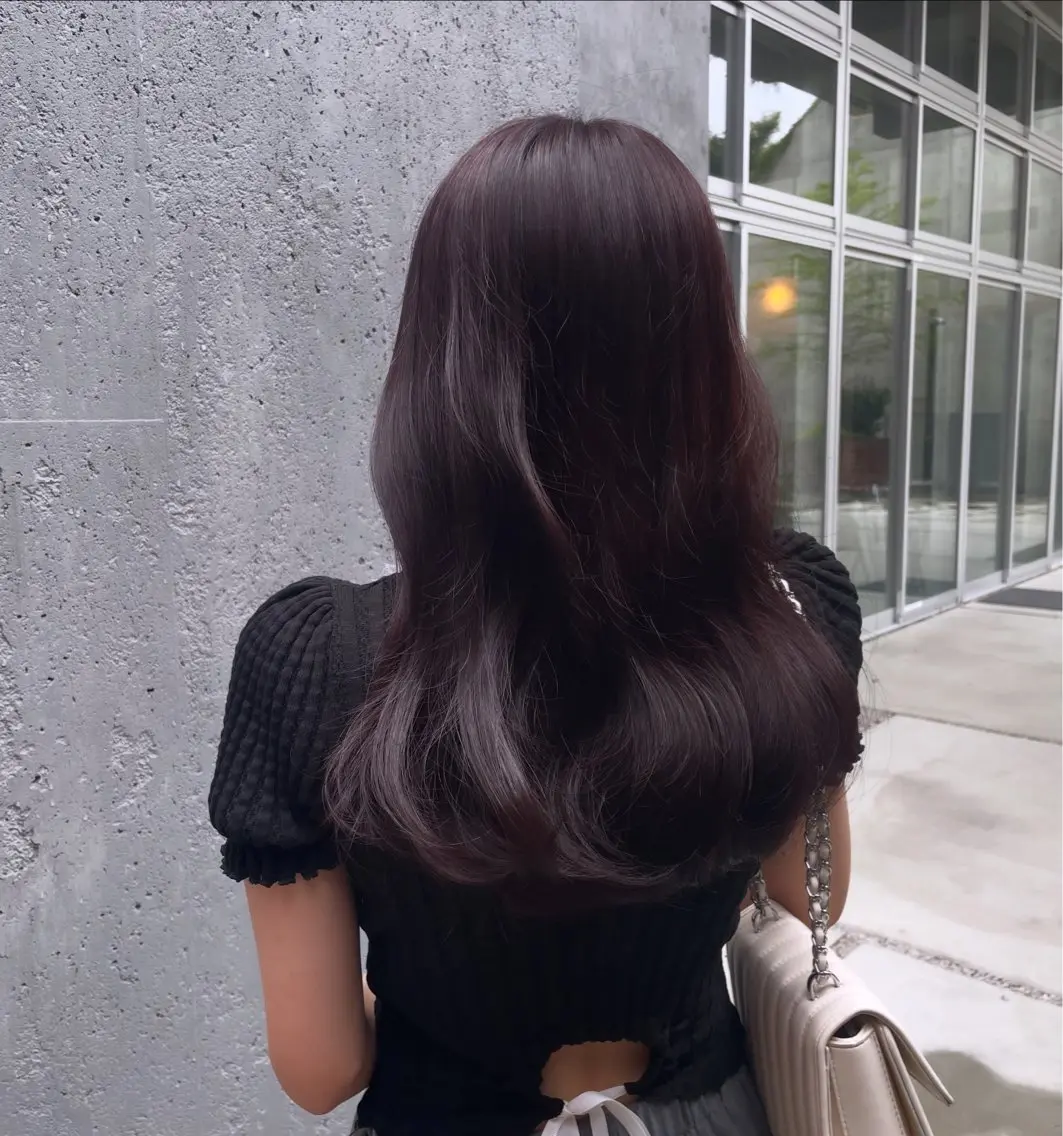 セミロング カット ヘアカラー emusalon Rinaのヘアスタイル