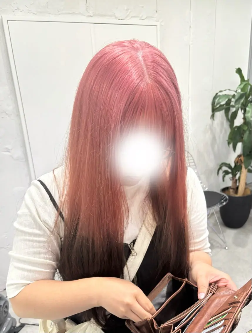 カラー 伊藤 陽菜のヘアスタイル