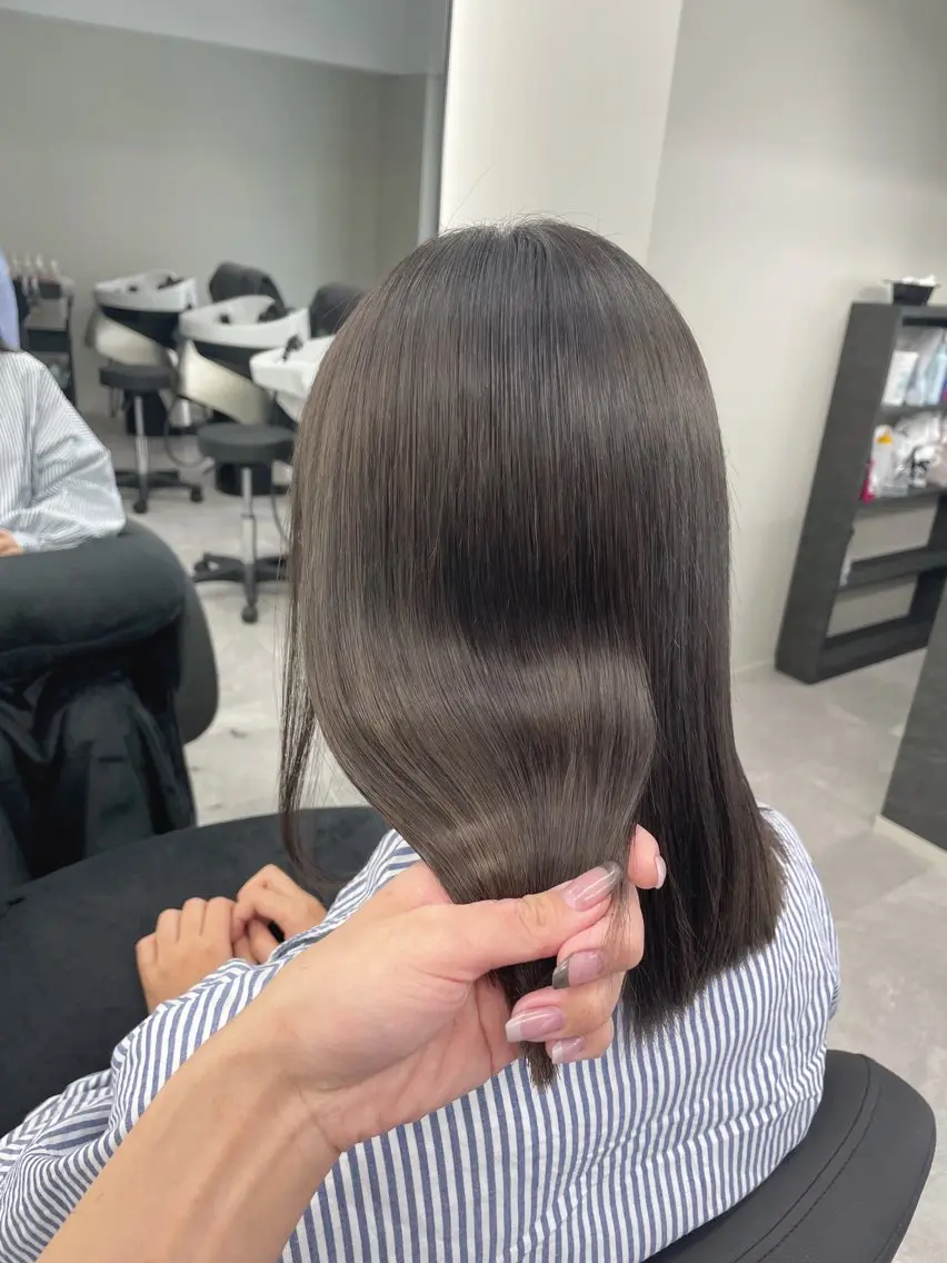 ミディアム パーマ 縮毛矯正 トリートメント 心斎橋/ブリーチなし 髪質改善/レイヤーのヘアスタイル