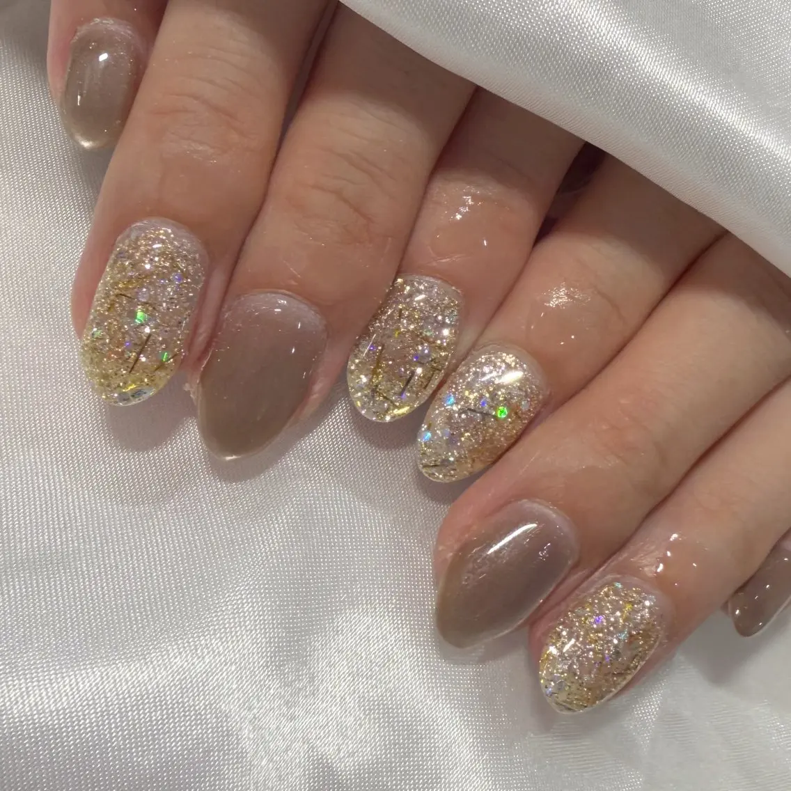 ネイル ハンドネイル LAVISH sakiのネイルデザイン