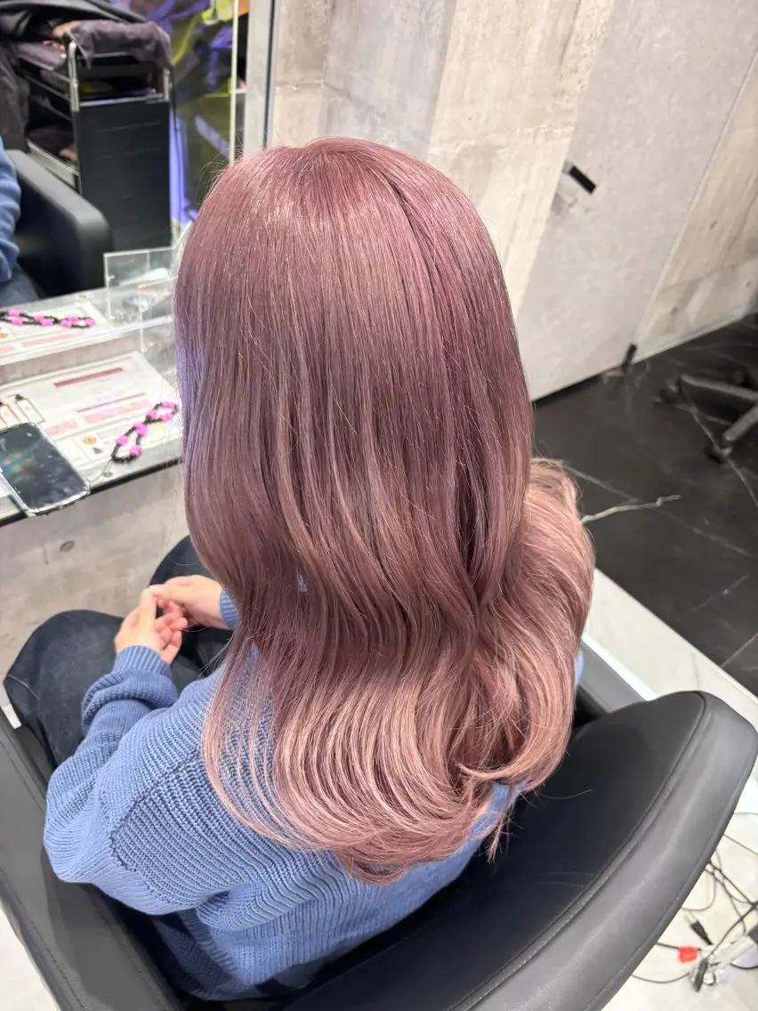 ロング カラー ヘアカラー トリートメント 🥣ケアブリーチカ ラーTakato🥛のヘアスタイル