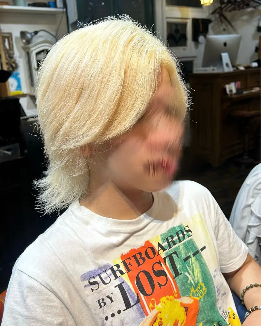 メンズ メンズブリーチ ヘアカラー BRITS🐥 小高日菜乃のヘアスタイル