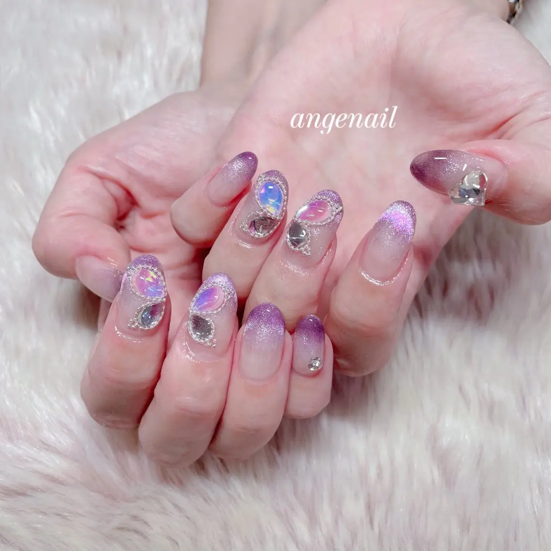 ネイル ハンドネイル オーナーネイリスト MAKIのネイルデザイン