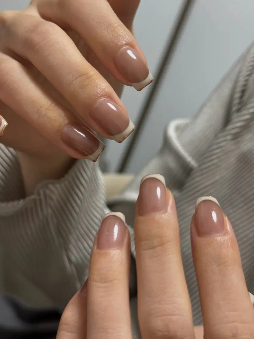 ネイル フレンチネイル シンプルネイル ハンドネイル aneu. -アヌ- 💅🫧reinaのネイルデザイン