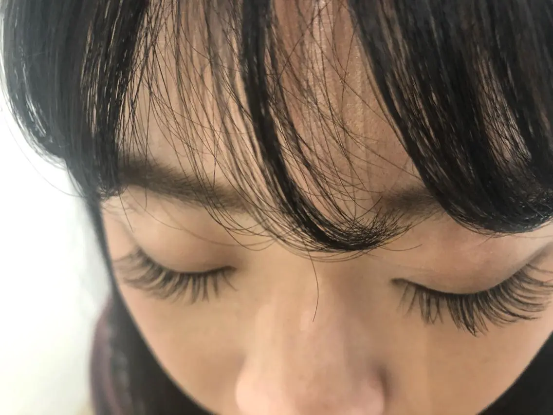 ボリュームラッシュ300本の写真