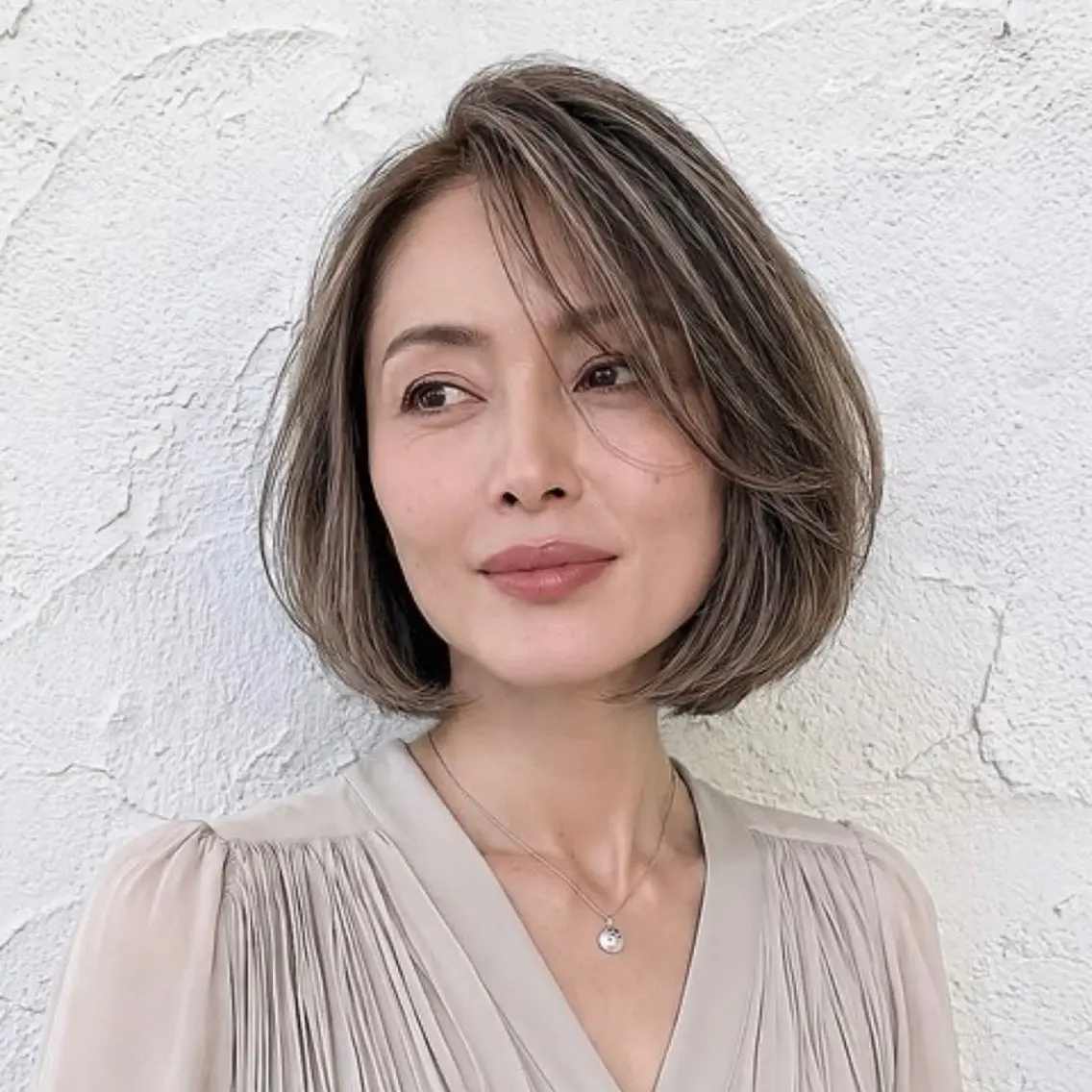 ボブ限定🌟【お白髪ぼかしハイライト+トリートメント】白髪を活かしながらおしゃれヘア🪄の写真