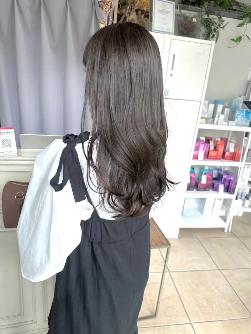 ロング YU RAのヘアスタイル