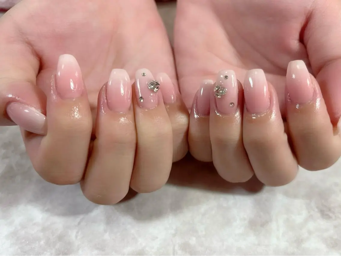 ネイル Nail Salon Champ🐾のネイルデザイン