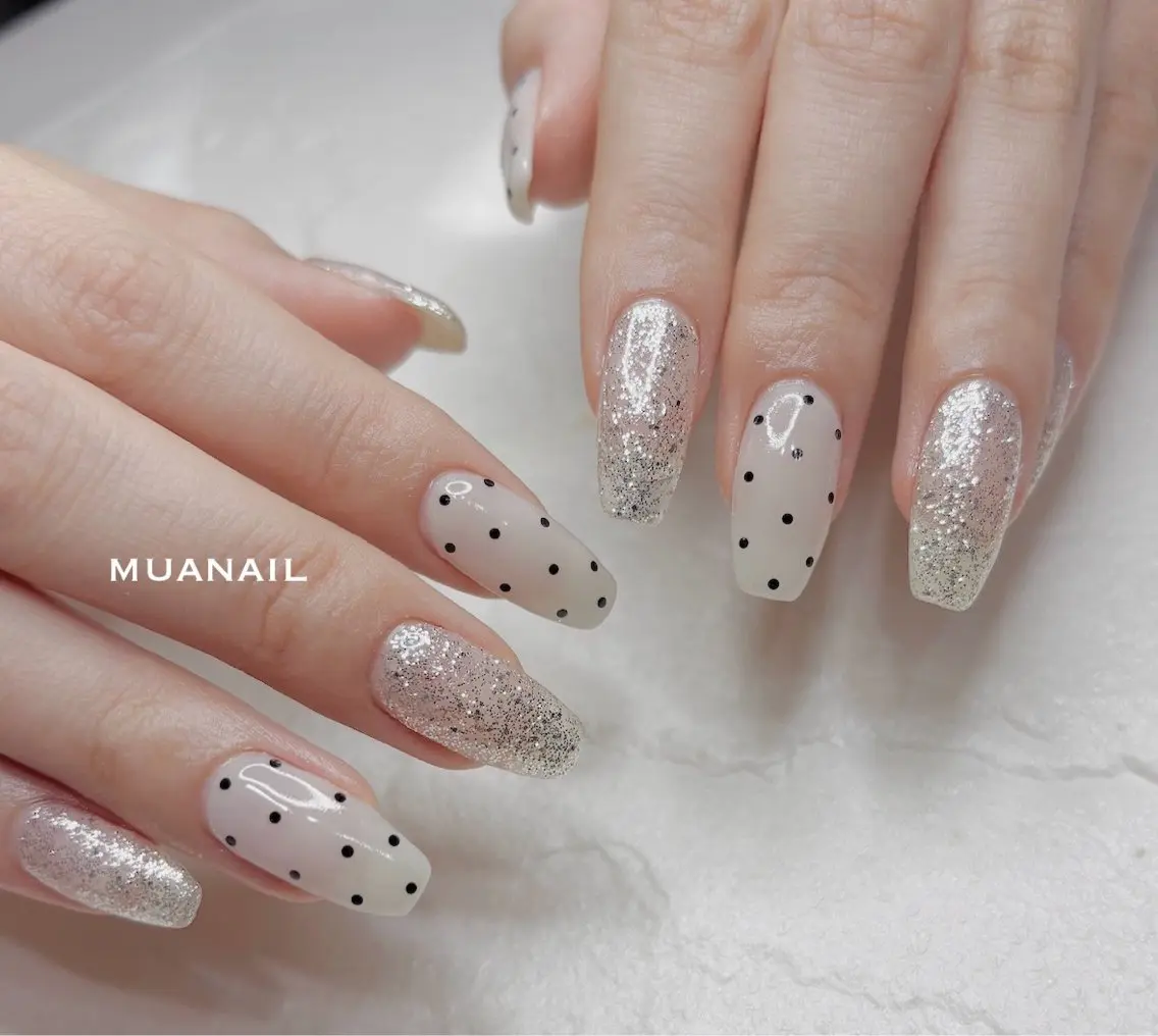 ネイル ドット ラメ(グリッター) ハンドネイル mua nail mikiのネイルデザイン