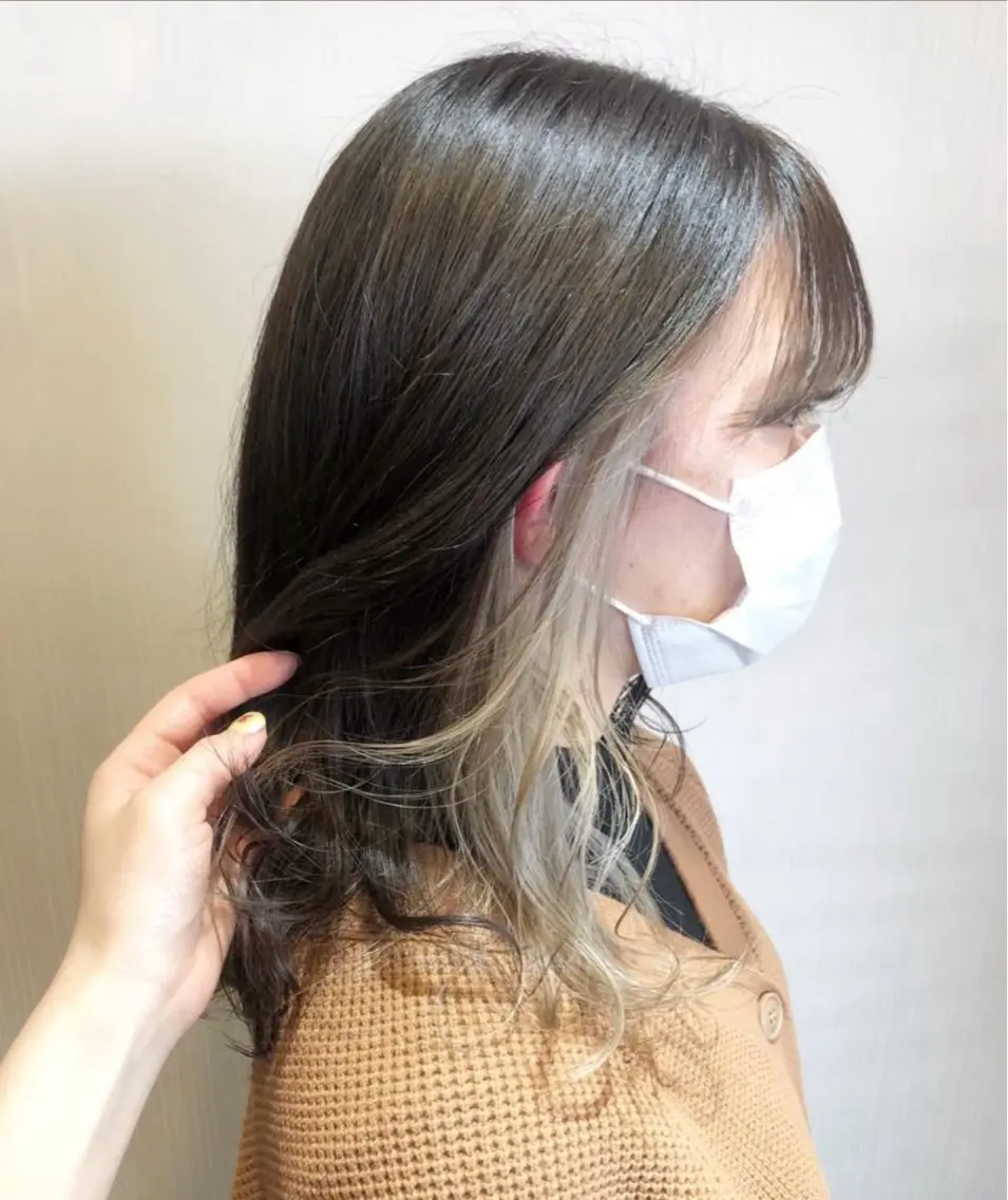 ミディアム カラー インナーカラー ヘアカラー 新井 友菜のヘアスタイル