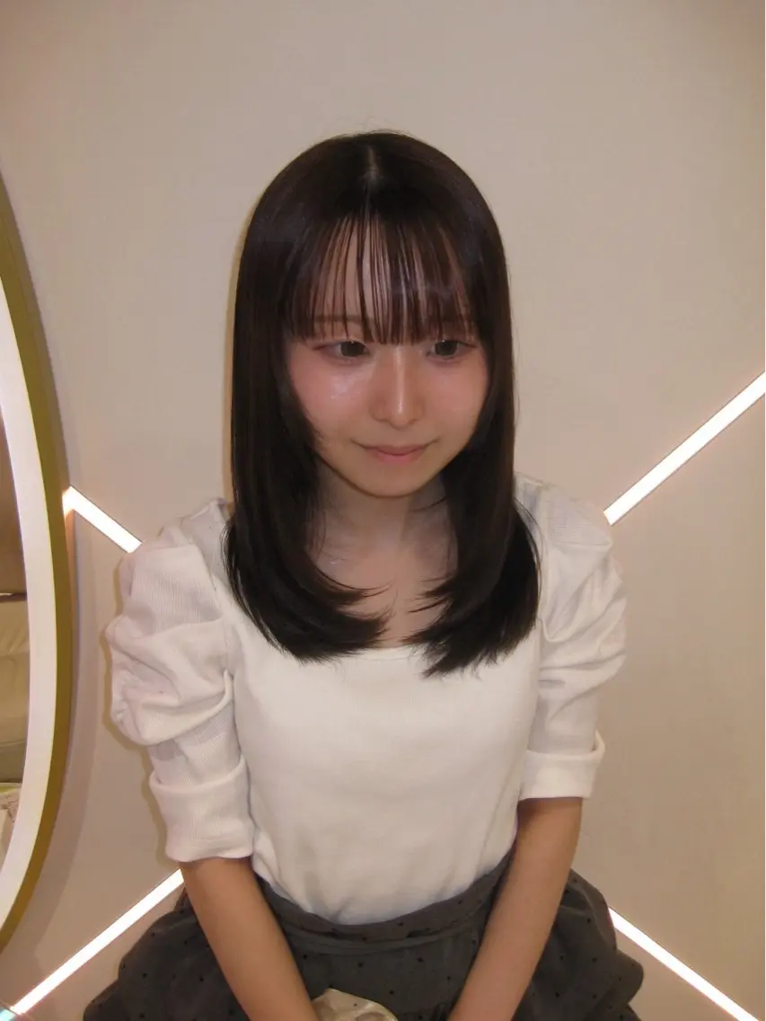 ミディアム カラー ブラウンカラー 透明感カラー ヘアカラー MONA kureaのヘアスタイル