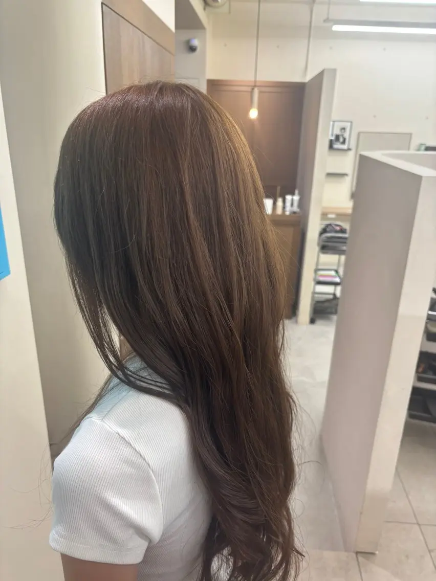 ロング カラー 山内 花姫のヘアスタイル