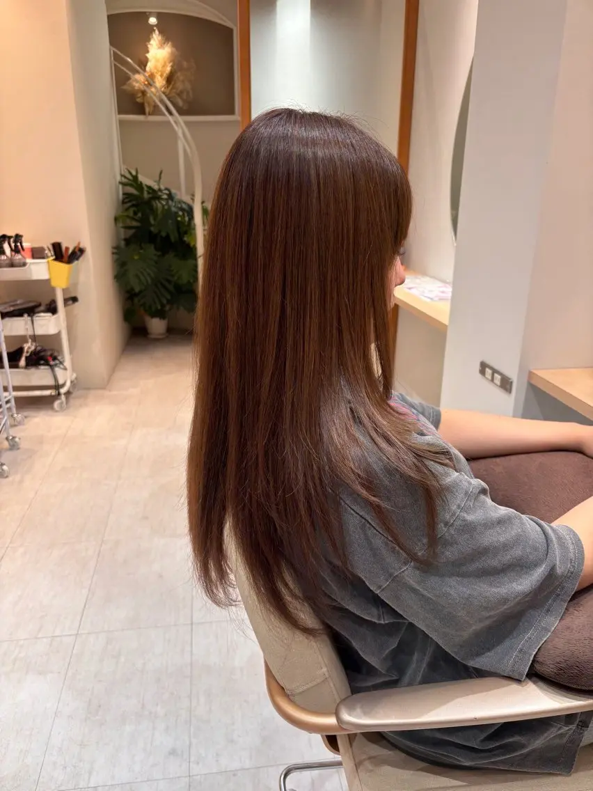 ロング カラー ベージュカラー 透明感カラー ヘーゼル 顔周りカット レイヤーカット 小林 琉花のヘアスタイル