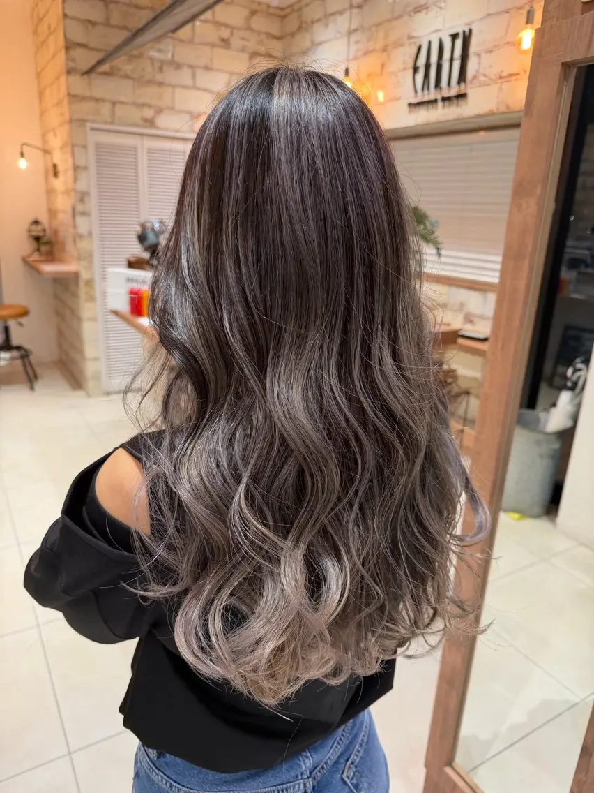 ミディアム カラー ヘアアレンジ ヘアカラー トリートメント 龍ケ崎/白髪ぼかし・ バレイヤージュ/政野のヘアスタイル