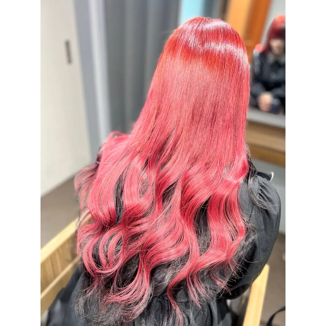 ロング カット ヘアカラー トリートメント エクステ 人気１位🎀有名人も 通う🫅韓国髪専門○のヘアスタイル
