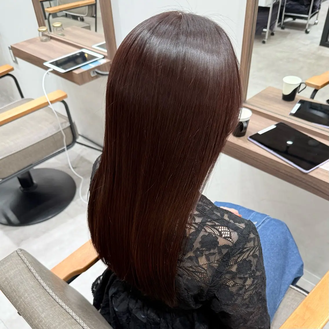 セミロング カット ヘアカラー ルナ🫐縮毛矯正 🫐髪質改善のヘアスタイル