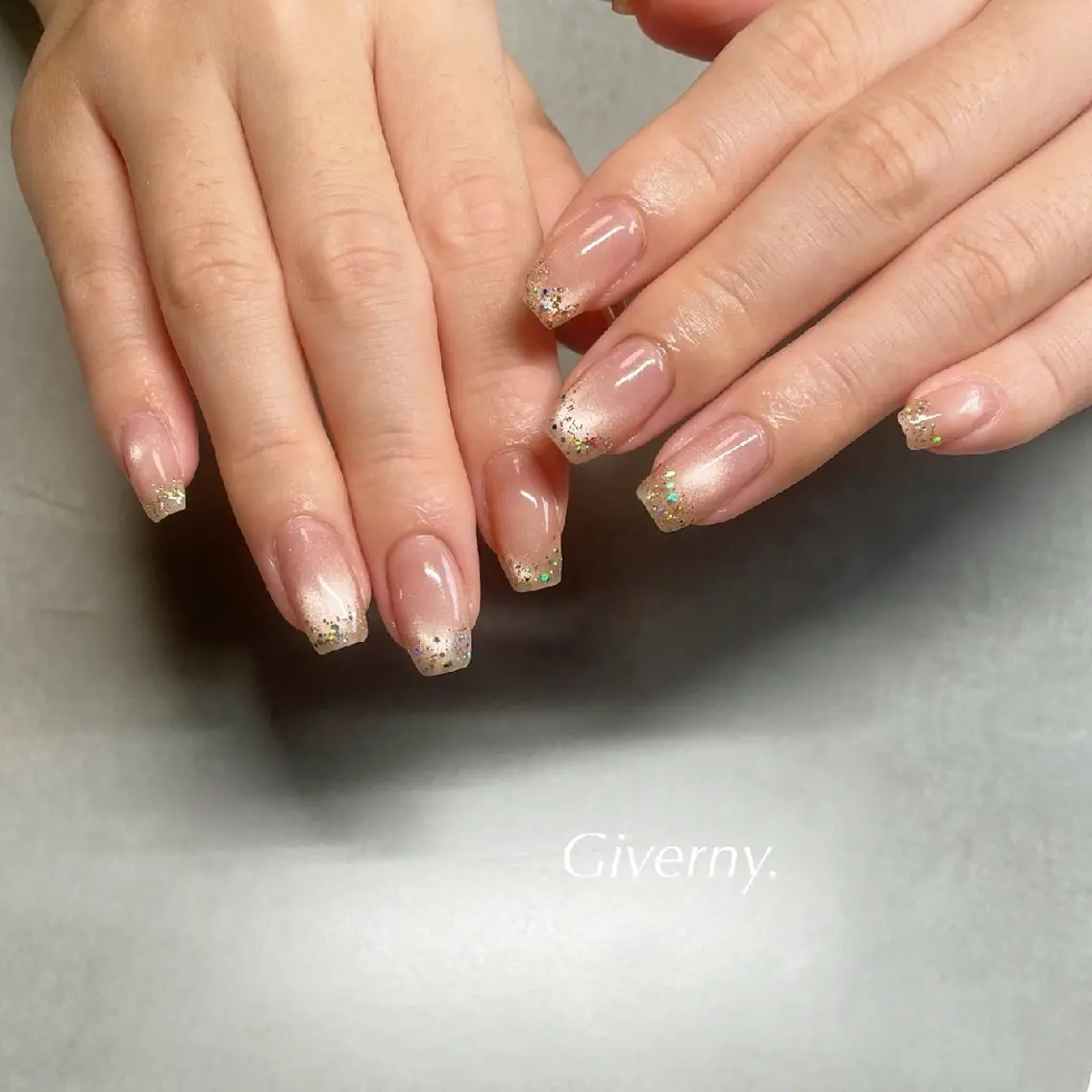ネイル マグネットネイル 夏ネイル ハンドネイル Giverny .のネイルデザイン