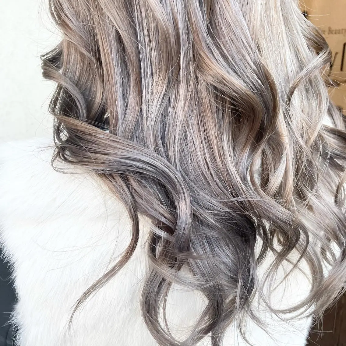 ロング カット ヘアカラー トリートメント しもかわ かほのヘアスタイル