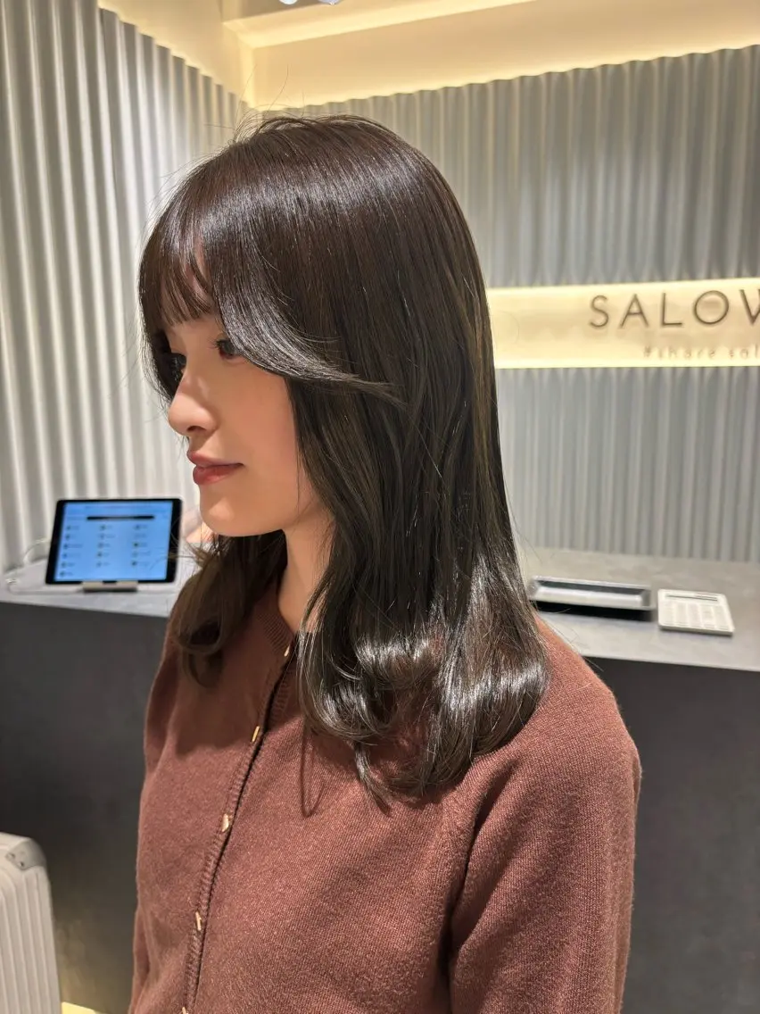 ミディアム カラー パーマ ヘアアレンジ オリーブカラー カット ヘアカラー トリートメント ヘッドスパ ヘアセット 押切 響 のヘアスタイル
