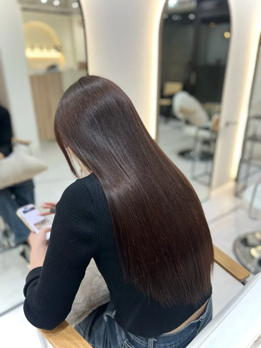 ロング カラー Zina aimiのヘアスタイル