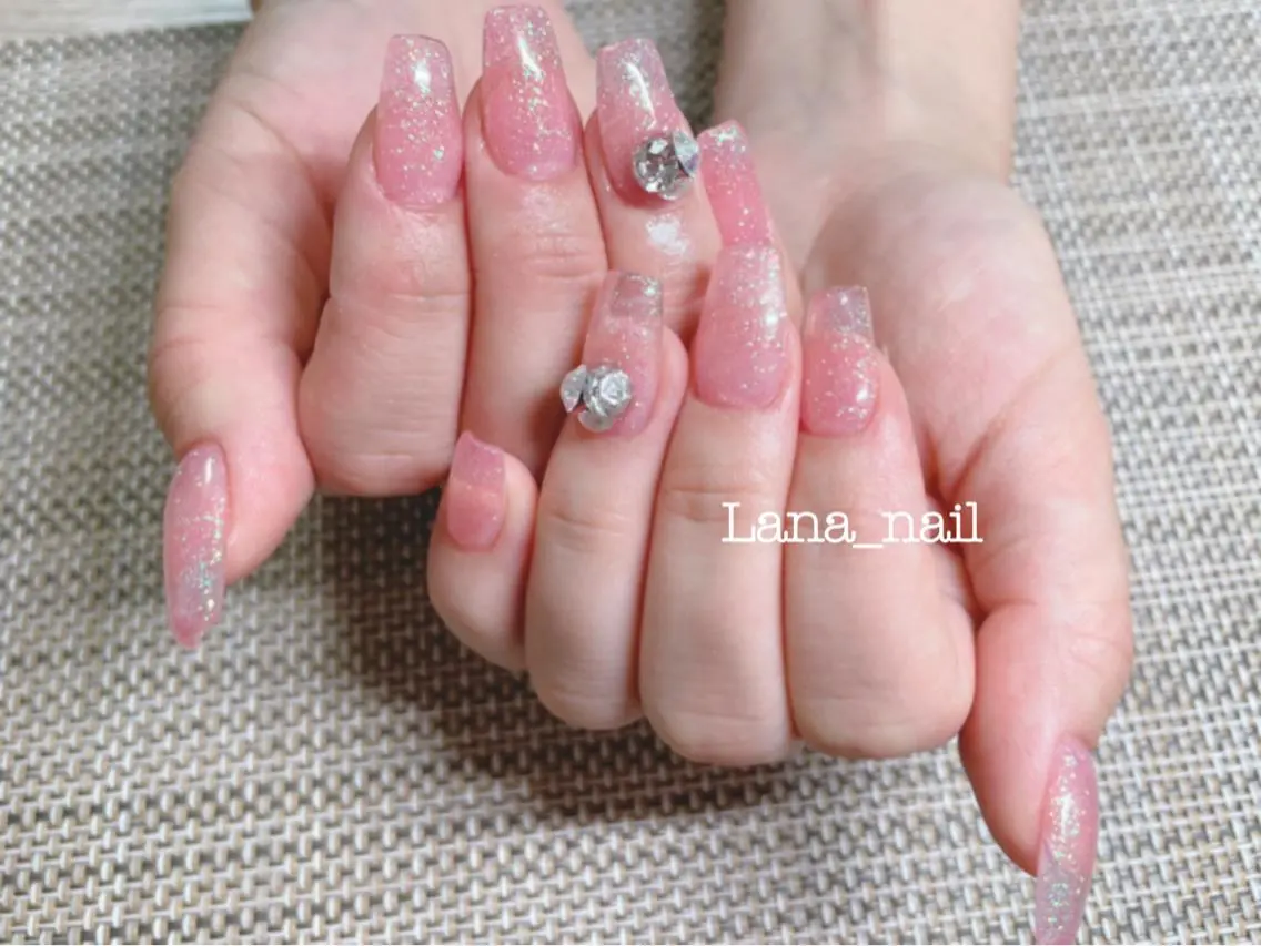 平日限定💝 💅【オフ無/有】10本長さ出し＋ハンドワンカラー✨ラメグラデーションも可✨の写真