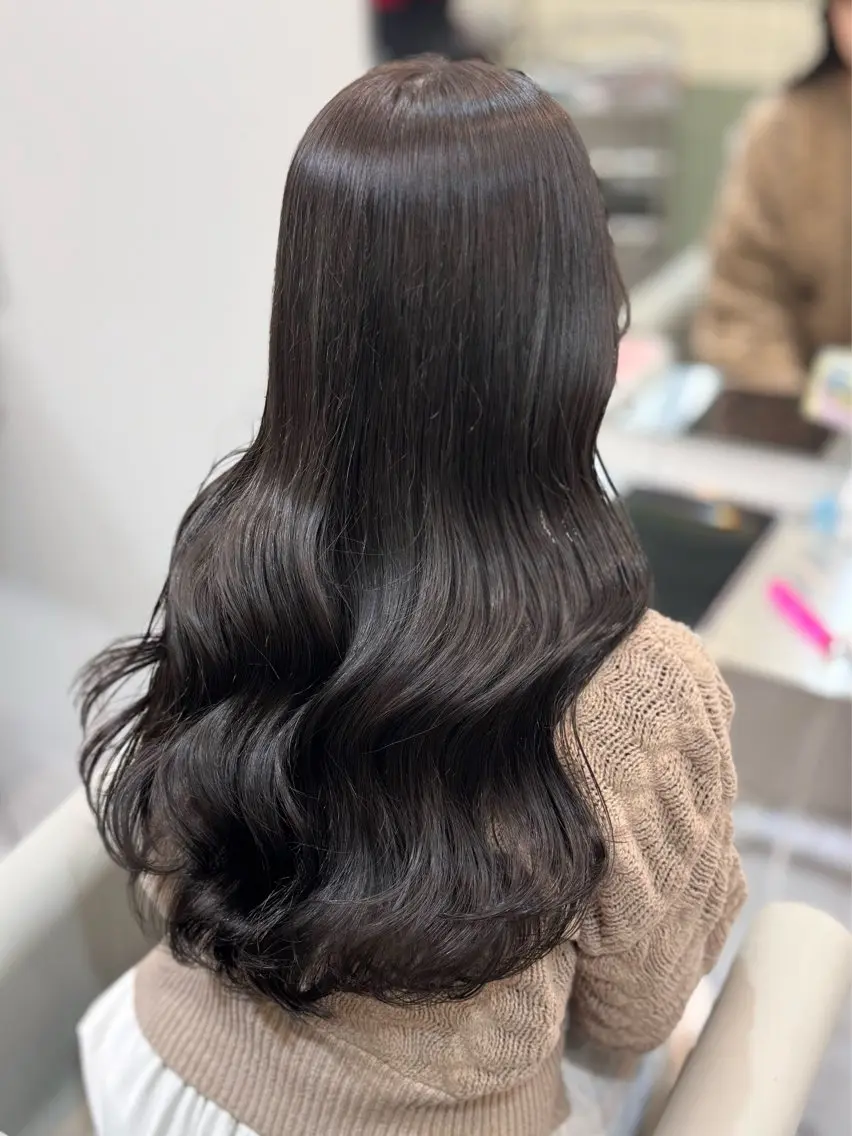 ロング カラー amane໒꒱うる艶 ブリーチ透明感カラーのヘアスタイル