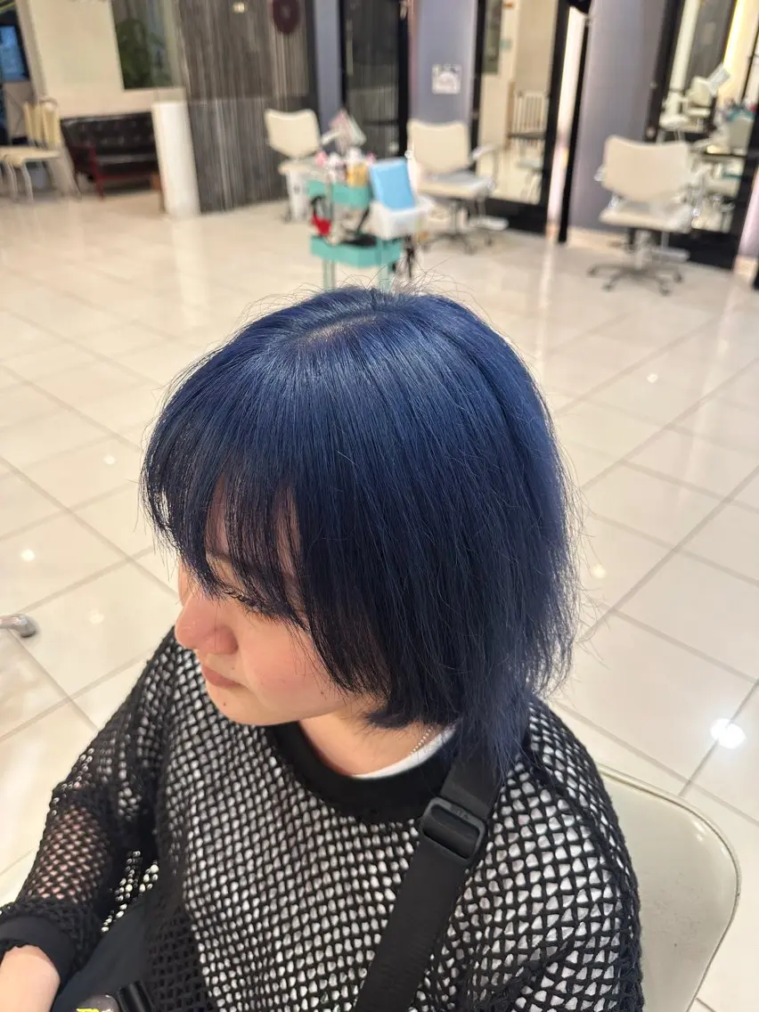 ミディアム カラー ブリーチ ブルーカラー ヘアカラー トリートメント デザインカラー✨🦄 透明感カラー✨ヒカルのヘアスタイル