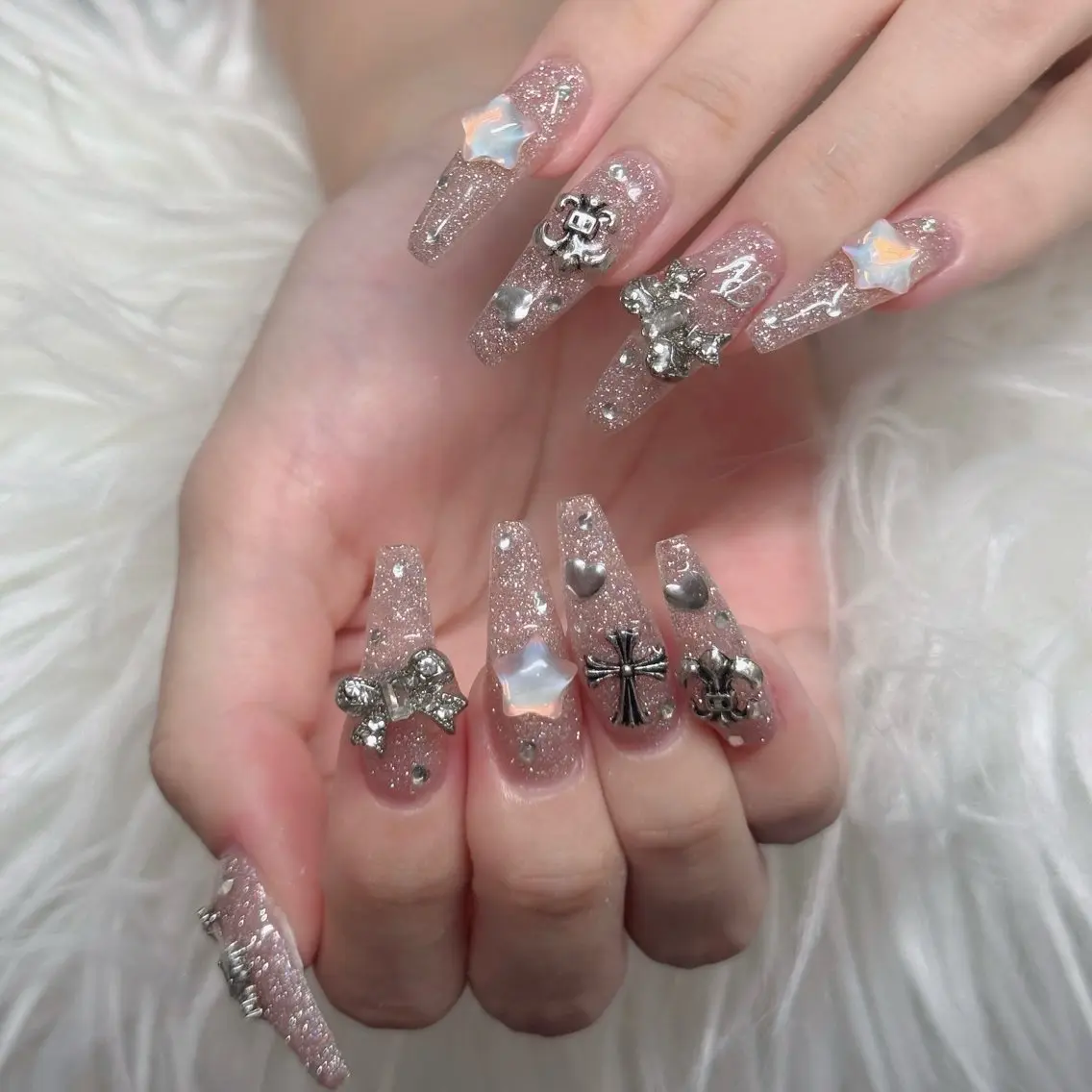 ネイル べっ甲ネイル チークネイル フラッシュネイル フラワーネイル フットネイル ハンドネイル Hani Nail Salonのネイルデザイン