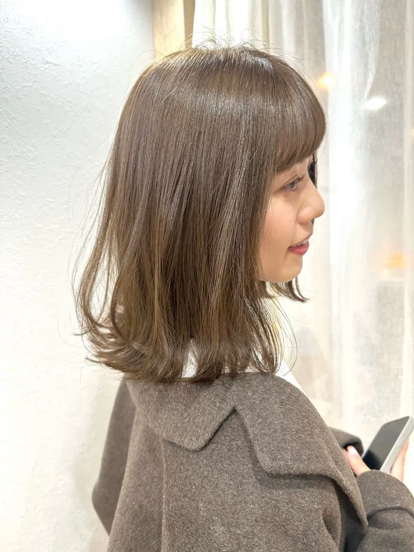 ミディアム カラー カット ヘアカラー トリートメント TRENCH　相澤 果歩のヘアスタイル