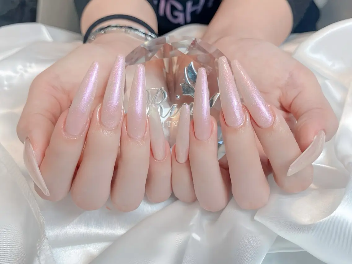 ネイル アートネイル チークネイル ジェルネイル ロングネイル マグネットネイル ハンドネイル Rin Nail 新大久保店のネイルデザイン