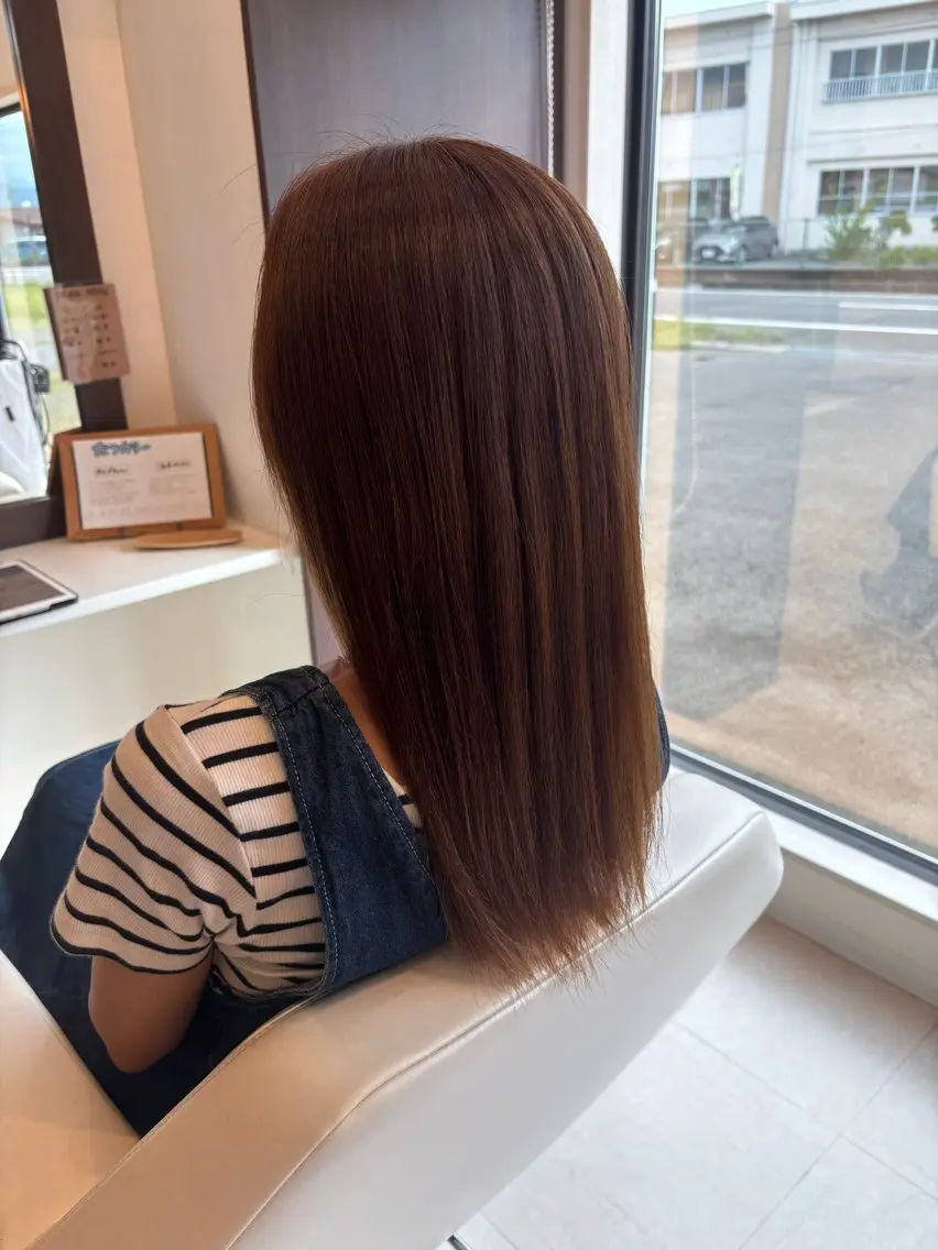 セミロング ヘアカラー 山本 詩織のヘアスタイル