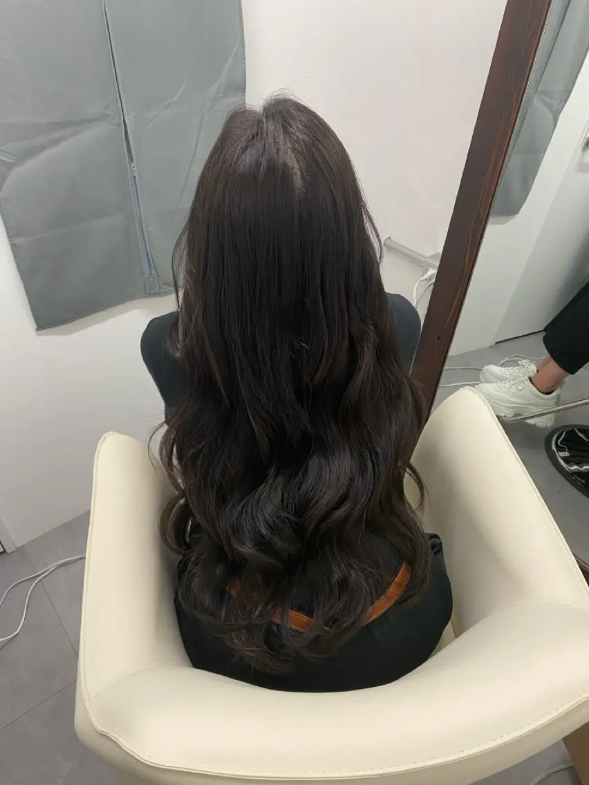 ロング カラー ブラウンカラー チョコレートブラウン 江坂トレンド韓国風 髪質改善shinoのヘアスタイル