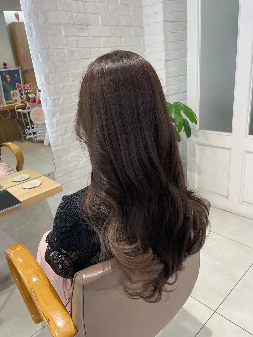 ロング 顔まわりレイヤー 姫カット 韓国風ヘア レイヤーカット ロング 🧸SAKI🎀 韓国レイヤーのヘアスタイル