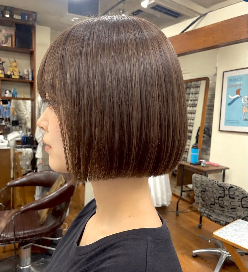 ショート 切りっぱなしボブ ボブ ミニボブ/レイヤー ボブ/渋谷/ 宍戸のヘアスタイル