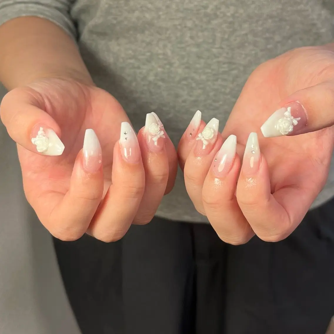 ネイル ハンドネイル フットネイル neroria nailのネイルデザイン