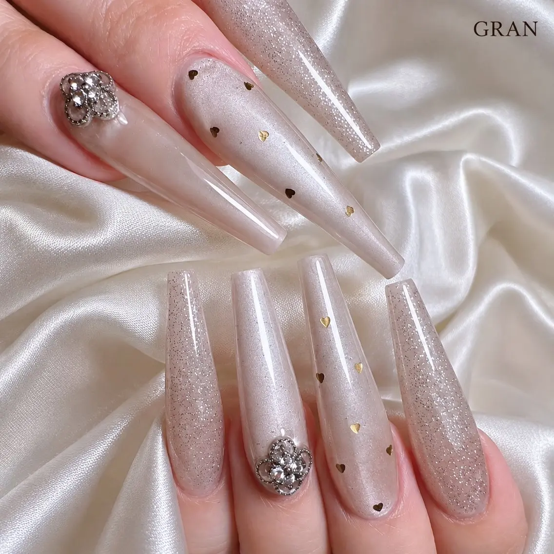 ロング GRAN NAILのネイルデザイン