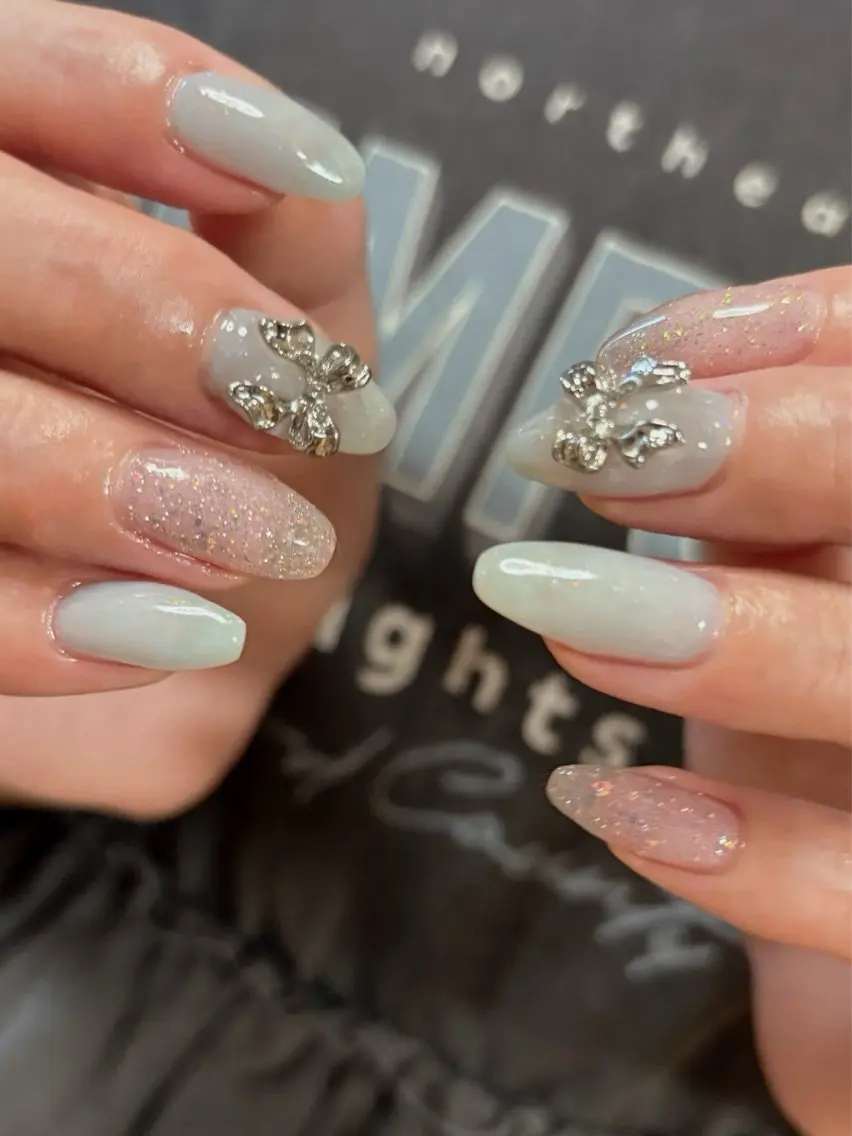 ネイル フラッシュネイル ジェルネイル キラキラネイル 水色 マグネットネイル ハンドネイル tamu nail 　金町のネイルデザイン