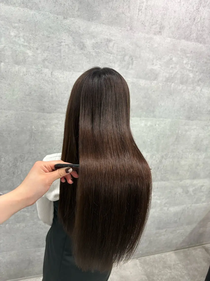 ロング カット ヘアカラー 縮毛矯正 髪質改善ストレート/ 透明感カラー🥣🤍のヘアスタイル