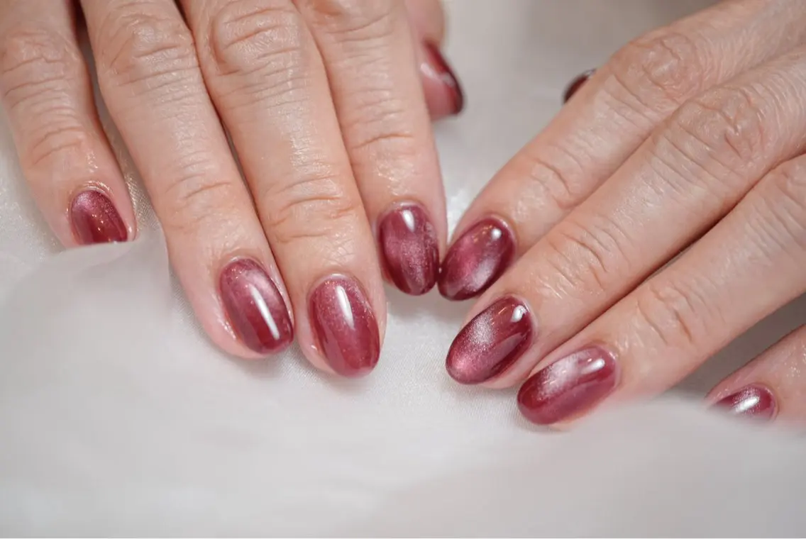 ネイル ボルドー マグネットネイル salon teteのネイルデザイン