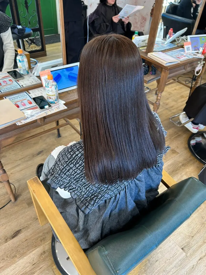 ロング カット ヘアカラー トリートメント ✨縮毛矯正✨艶髪✨️ 髪質改善✨鴻巣✨️のヘアスタイル