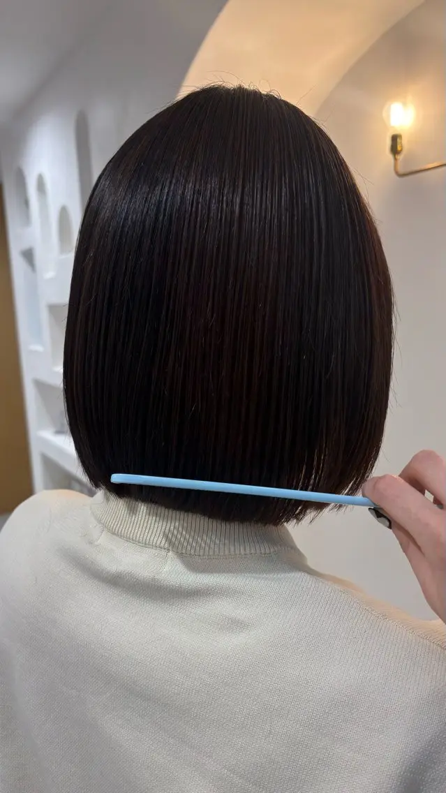 ショート ボブ 彦坂 柚羽のヘアスタイル