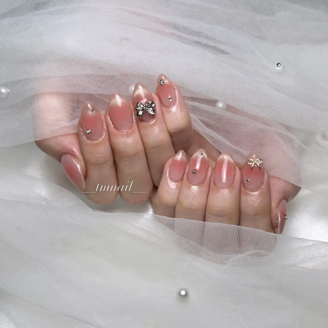 ショート 韓国風ヘア ハンドネイル 💅Tmnail Misoraのネイルデザイン